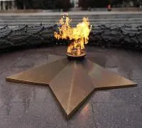 Звезда вечного огня листовая бронза чугун в Осташкове (518589)