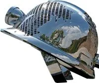 Каска - скульптура абстрактная скульптура из нержавеющей стали на заказ — Осташков  